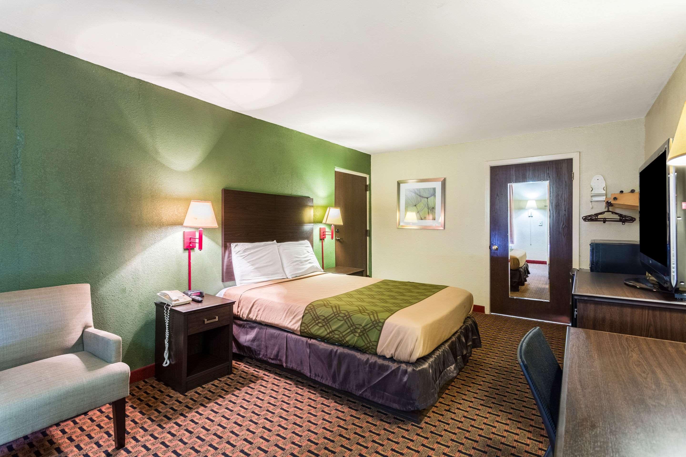 Econo Lodge - Oxmoor Бирмингем Экстерьер фото