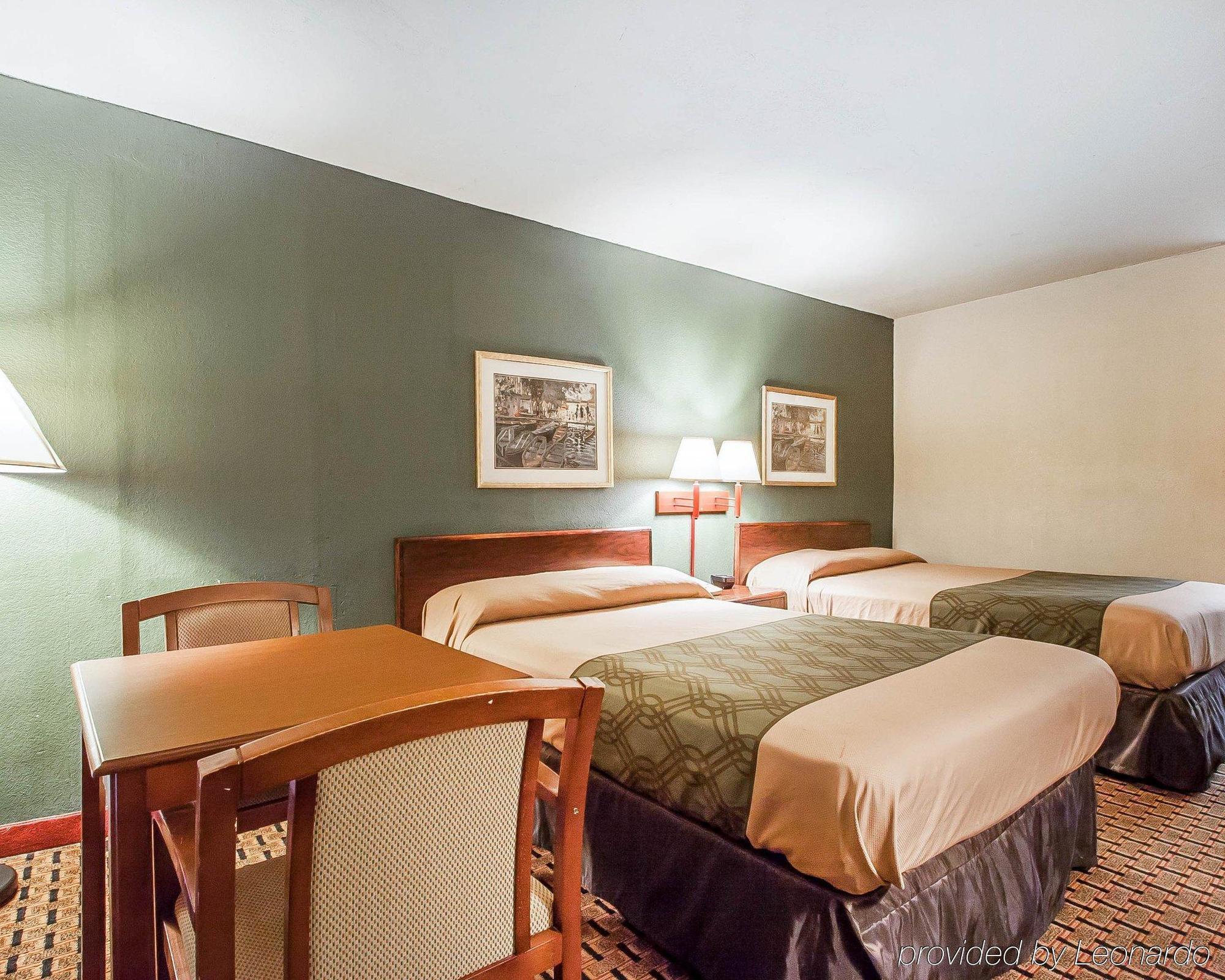 Econo Lodge - Oxmoor Бирмингем Экстерьер фото