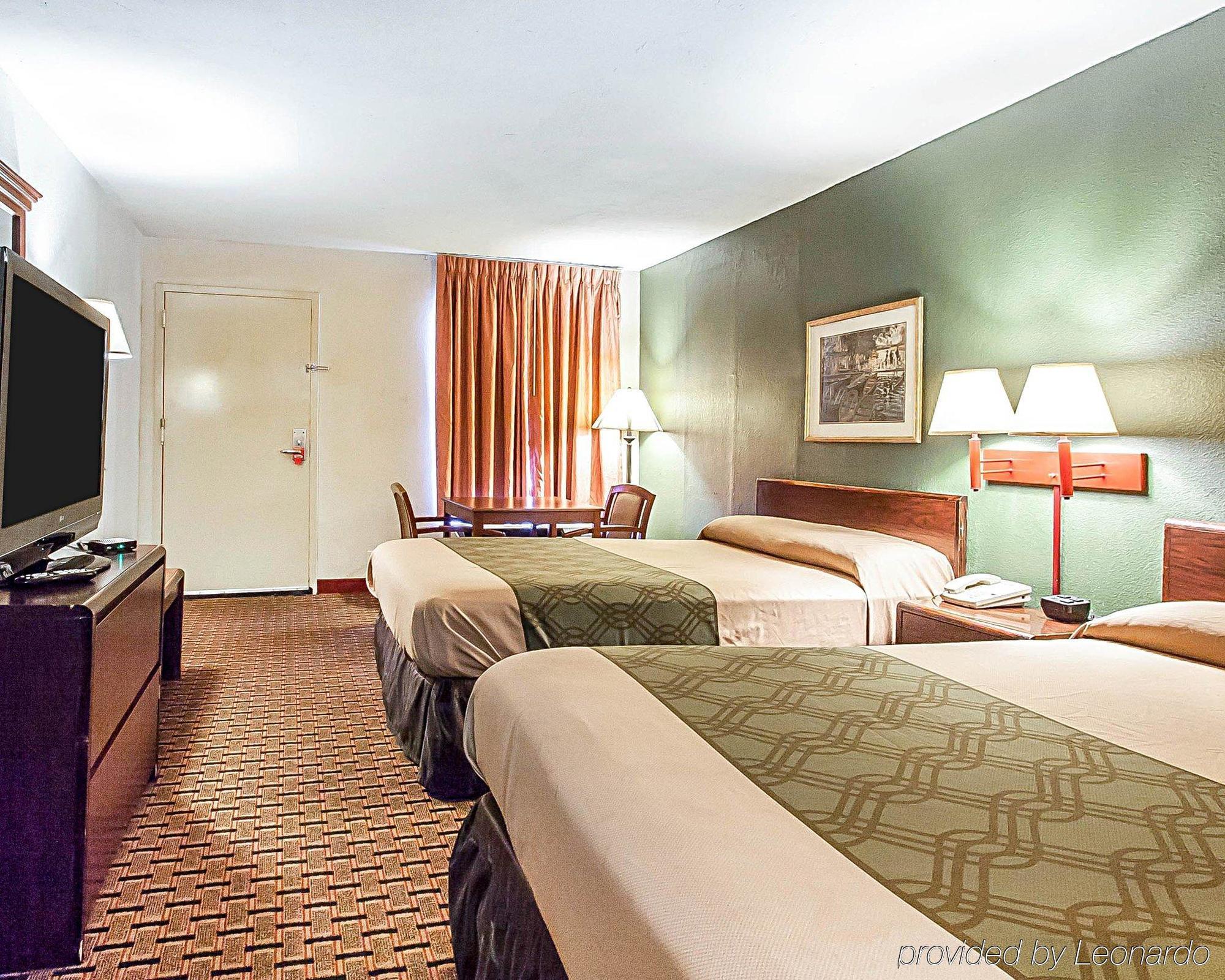Econo Lodge - Oxmoor Бирмингем Экстерьер фото