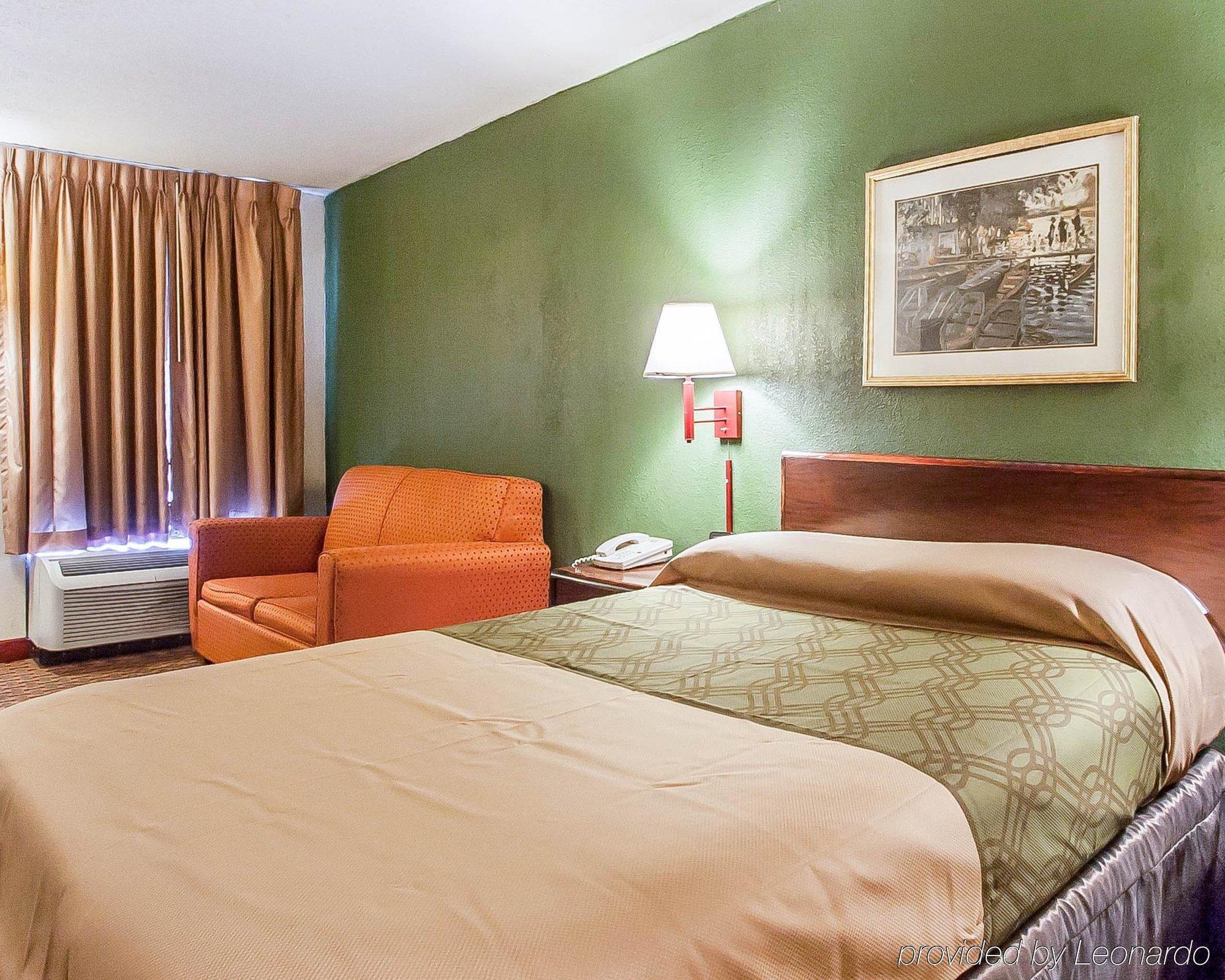 Econo Lodge - Oxmoor Бирмингем Экстерьер фото