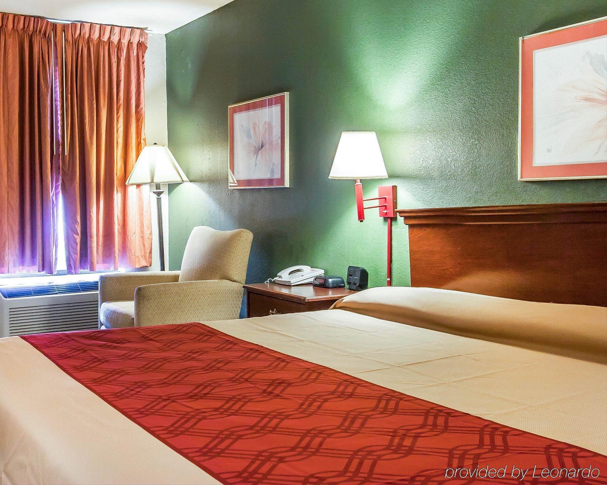Econo Lodge - Oxmoor Бирмингем Экстерьер фото