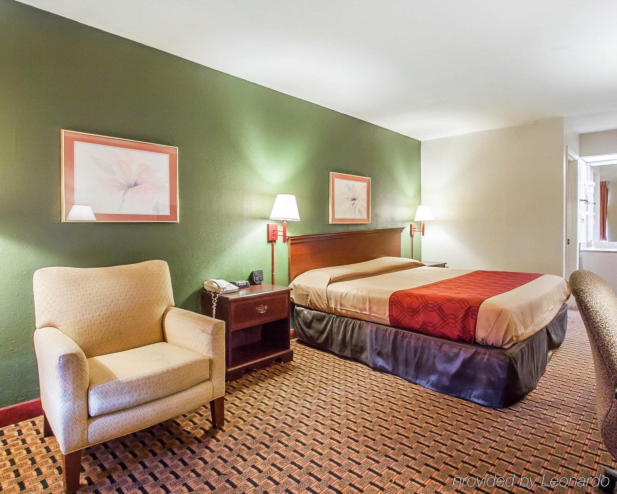 Econo Lodge - Oxmoor Бирмингем Экстерьер фото