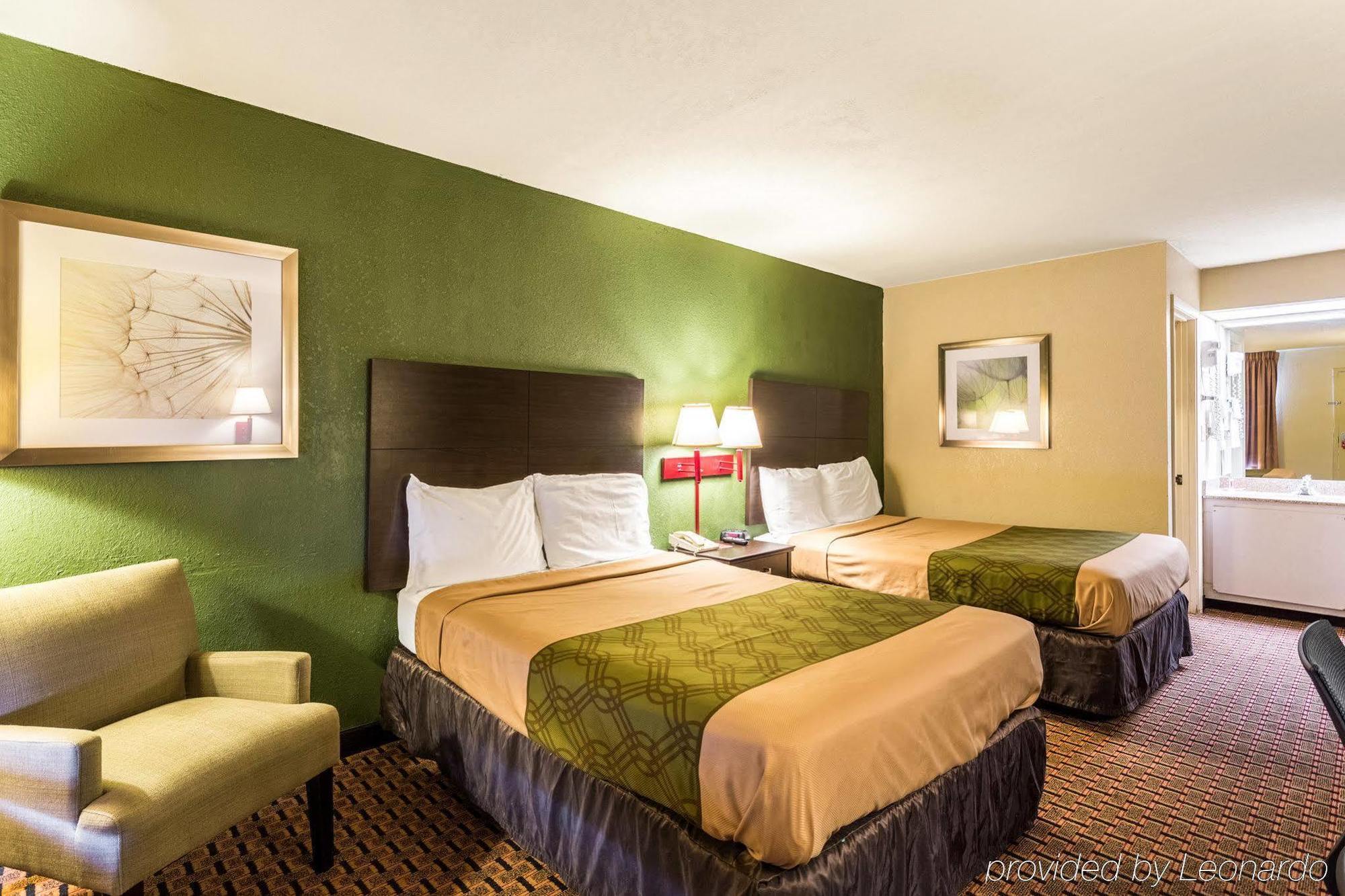 Econo Lodge - Oxmoor Бирмингем Экстерьер фото